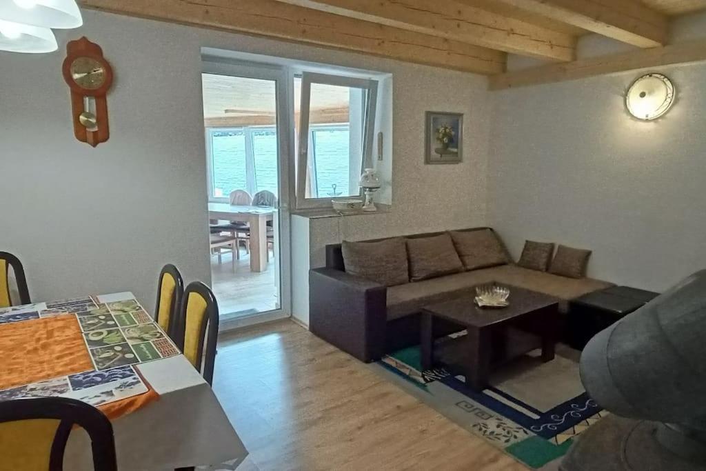 Sunny House *